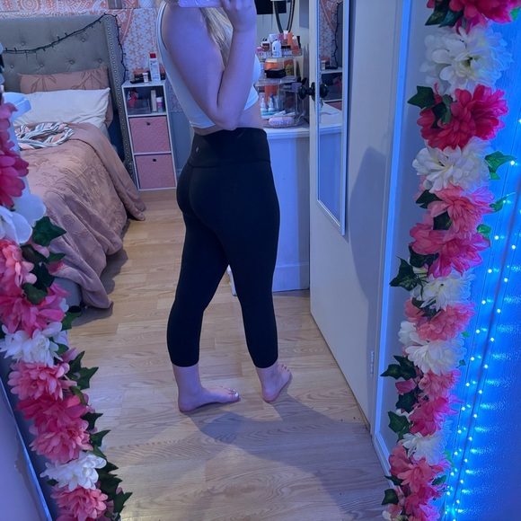 LULULEMON LOW RISE CROP - Picture 1 of 5